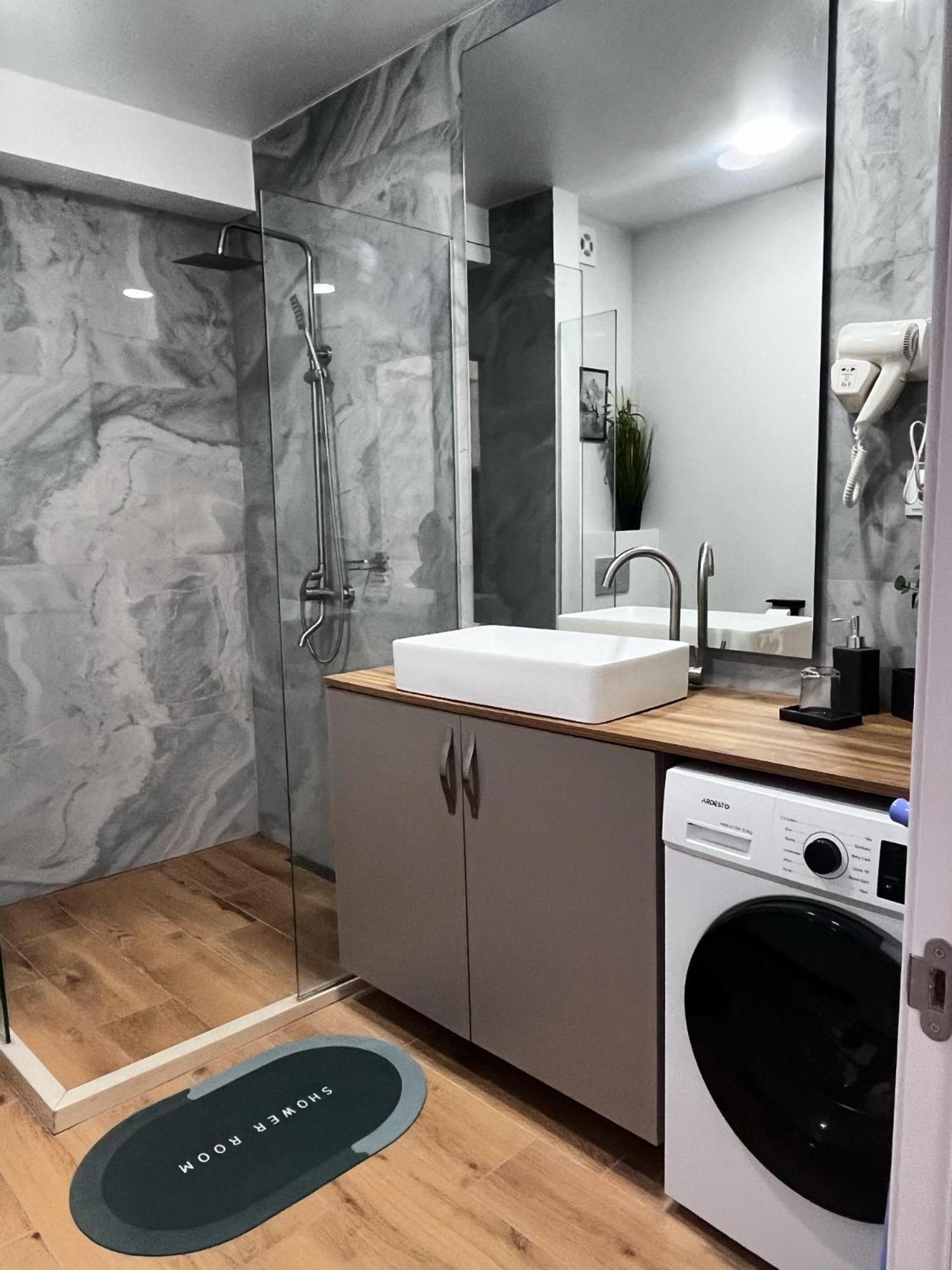 Delux Apartment For 6 Guest, New Gudauri Exteriör bild