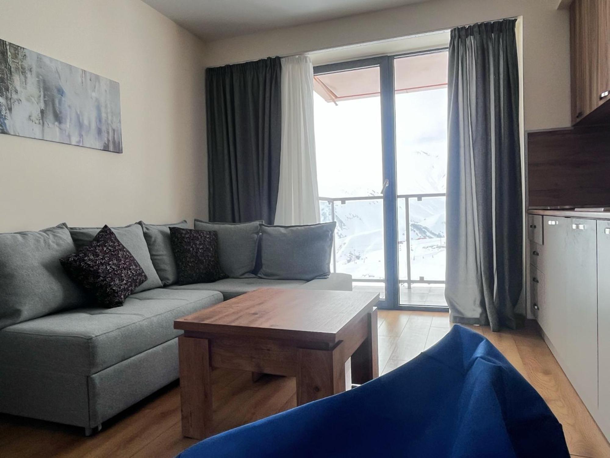 Delux Apartment For 6 Guest, New Gudauri Exteriör bild